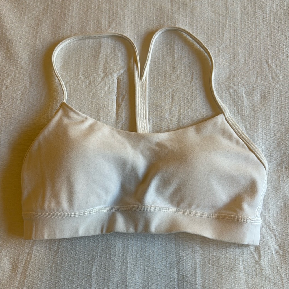 Lululemon Flow Y Bra Nulu *Light Support, A–C Cups